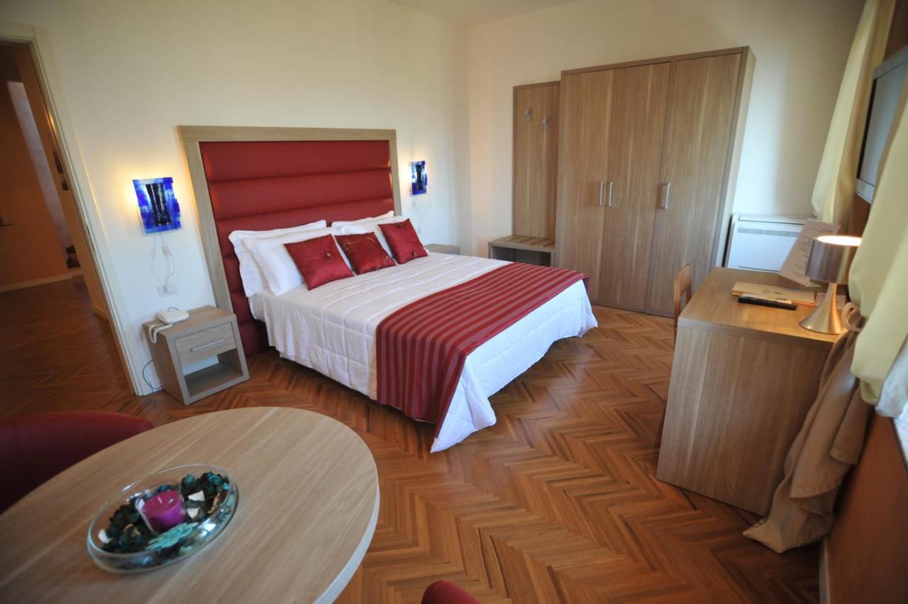 Hotel Astoria Fermo Eksteriør billede